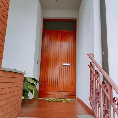 Casa Anna 蒙特瓦尔基